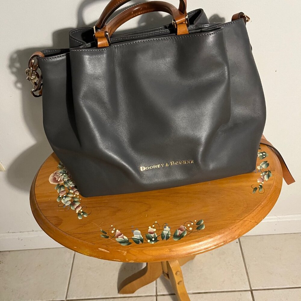 Dooney & Bourke Penrose Large Barlow